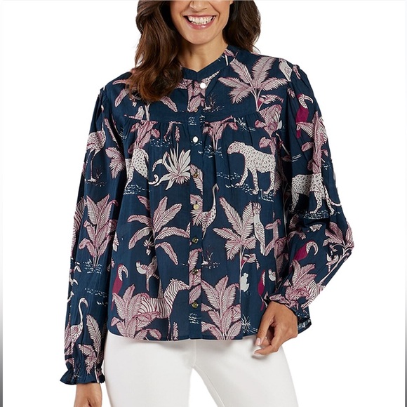Jude Connally Tops - NWT Jude Connally Lorraine Pullover Top in Safari Print